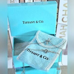 ⛪️Tiffany & Co.Teardrop Cross Peretti Pendant Necklace in 925 Sterling Silver💧